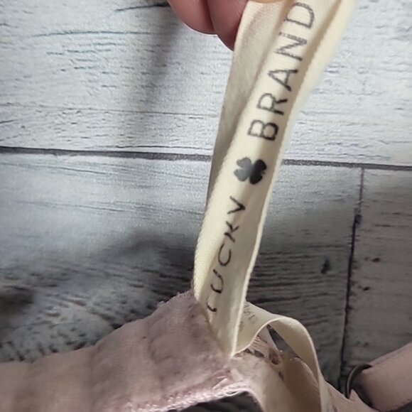 Lucky Brand Soft Pink Wireless Lined Lace Bra Sz 34C - Picture 6 of 7